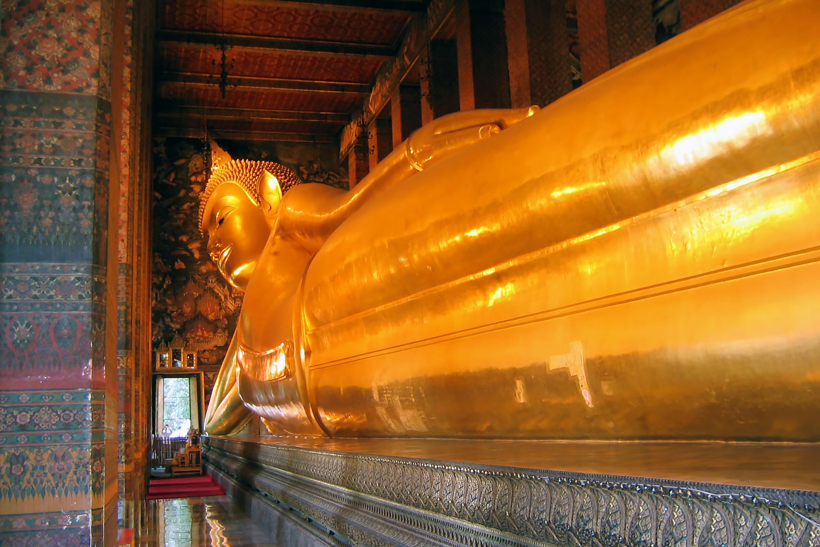 Reclining Buddha Statue